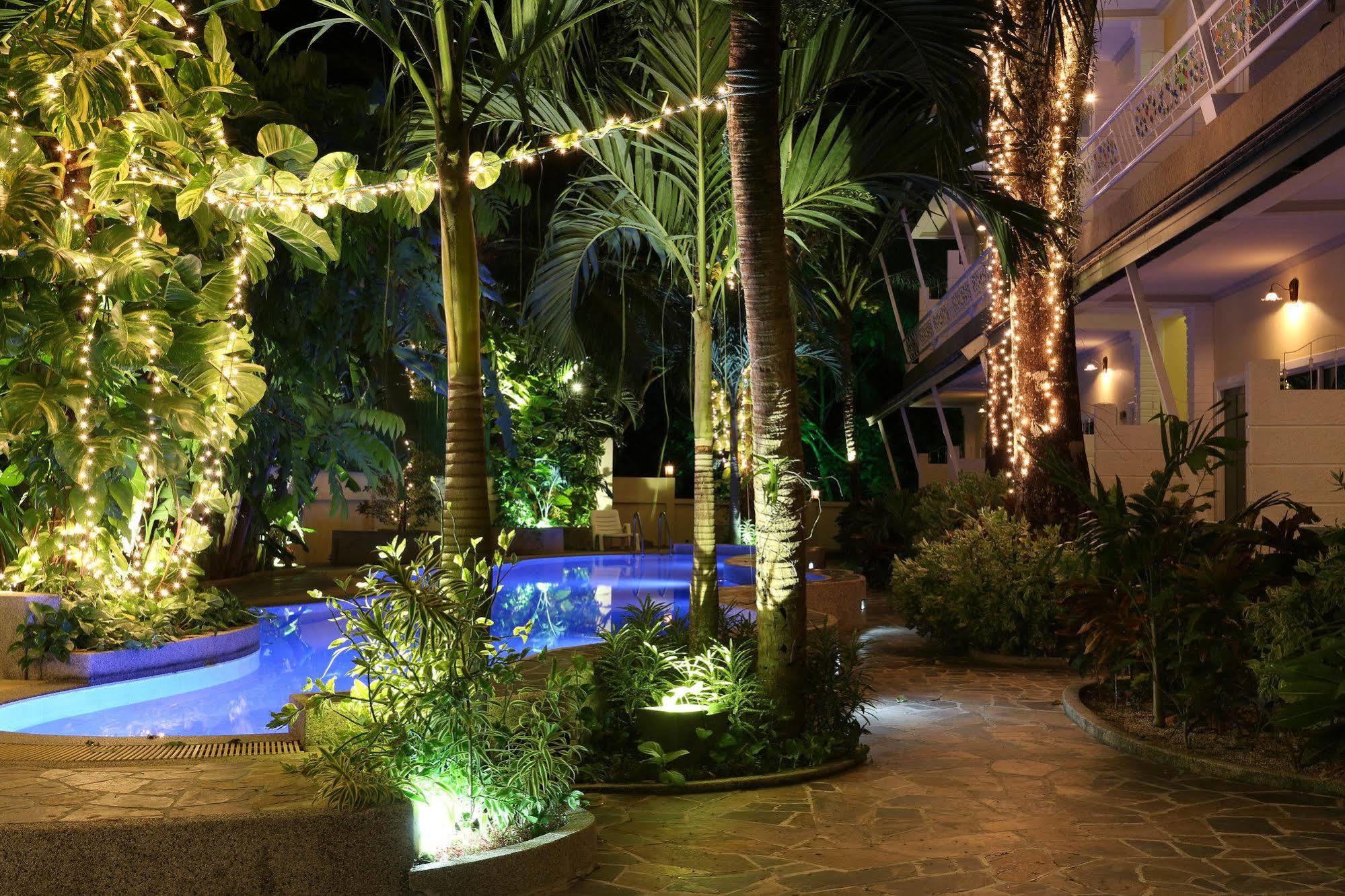 Naka Resort Kamala Beach Exterior photo